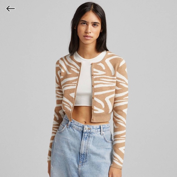 Cardigan - Picture 2 of 4